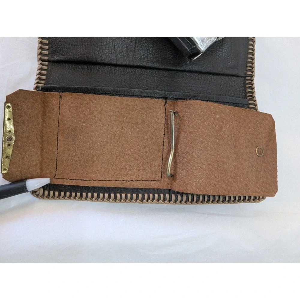 Brown Vintage Trifold Leather Wallet Billfold Tooled Whipstitch Metal‎ Clasp